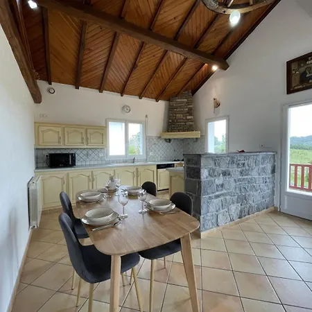 بيت للعطل Bixta Eder *