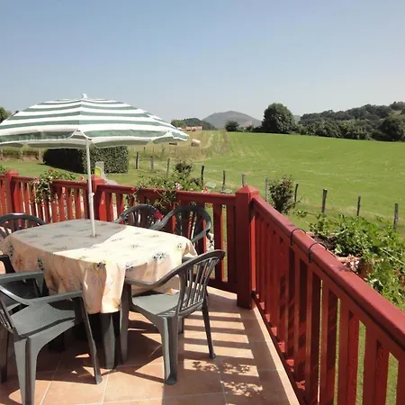 Bixta Eder * Hélette