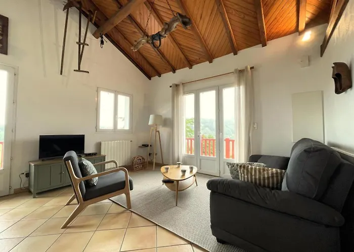 Bixta Eder * Hélette